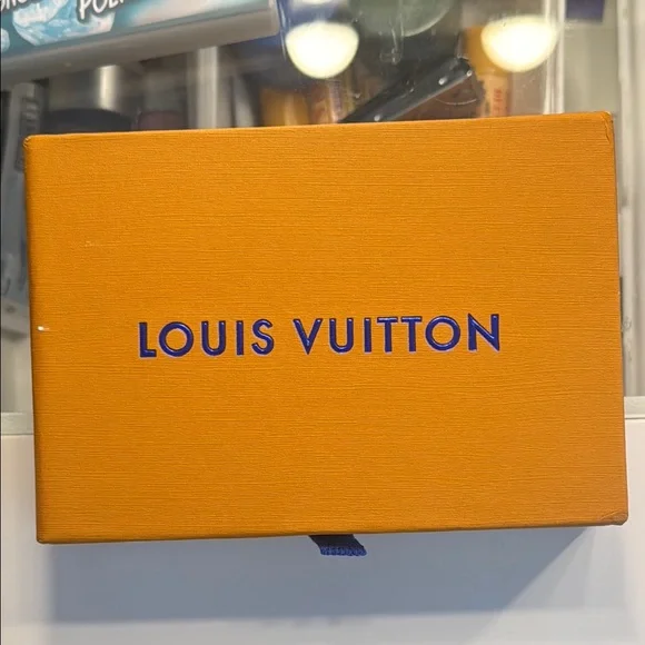 Louis Vuitton Black Monogram Key & Card Holder - Picture 5 of 6